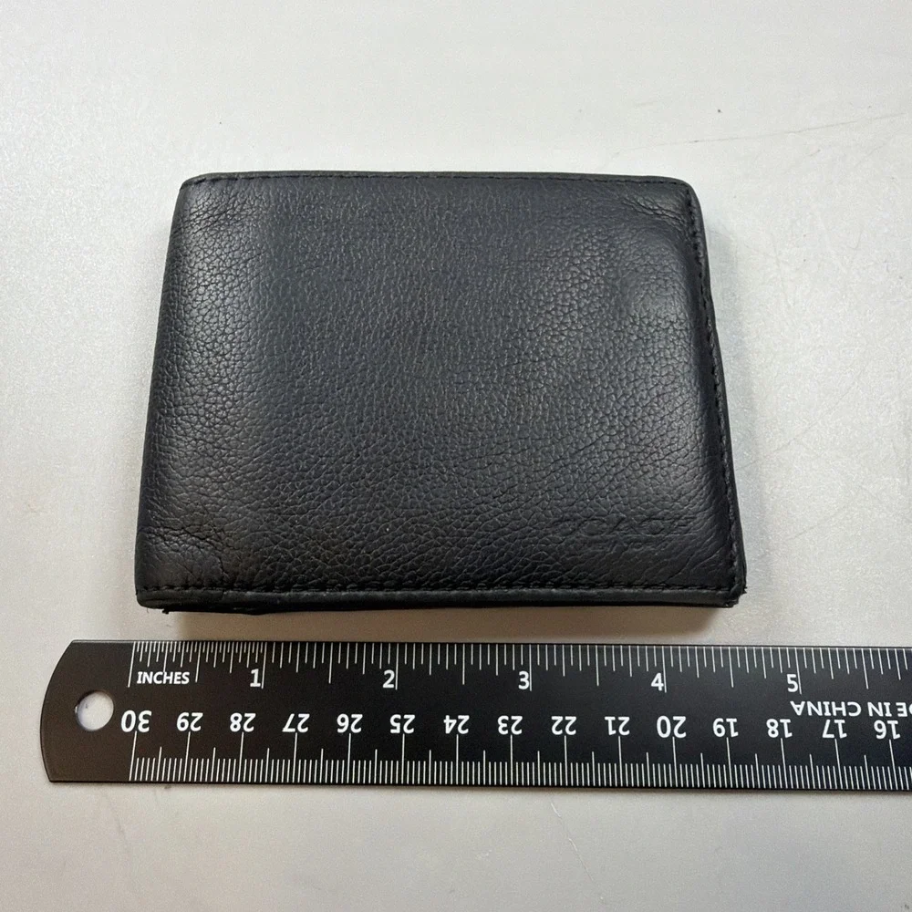 COACH Men's Bifold Black Pebble Leather Wallet